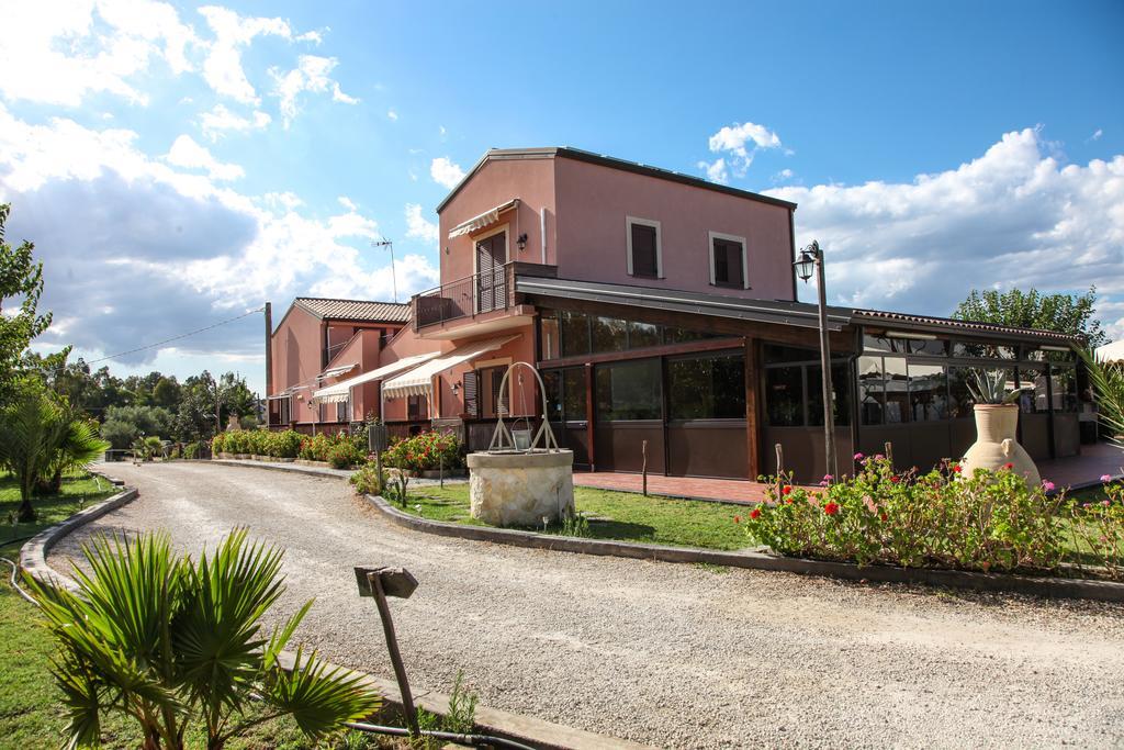 Villa Sicily Country House & Beach à Catane Extérieur photo